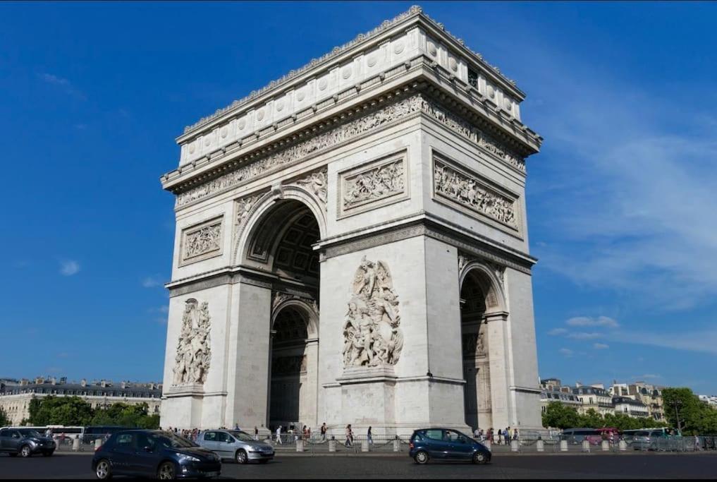 Suite Paris, Tour Eiffel, Champs Elysees Exterior photo